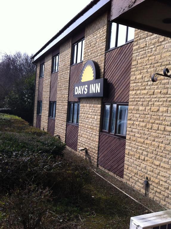 Days Inn Hotel Bradford - Leeds Brighouse Εξωτερικό φωτογραφία